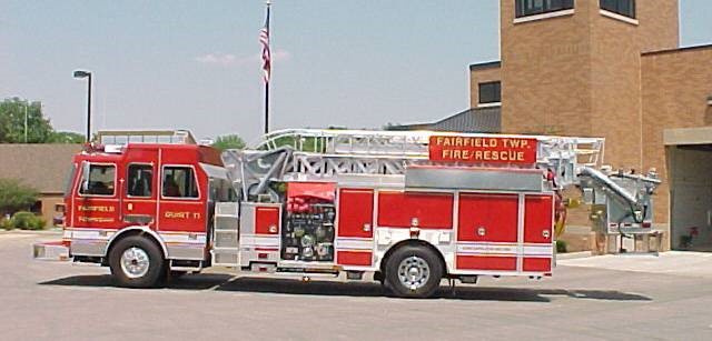 2002 Sutphen Quint Fire Truck